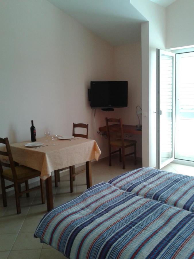 Apartments Delfini 스베티필립아이자코브 외부 사진